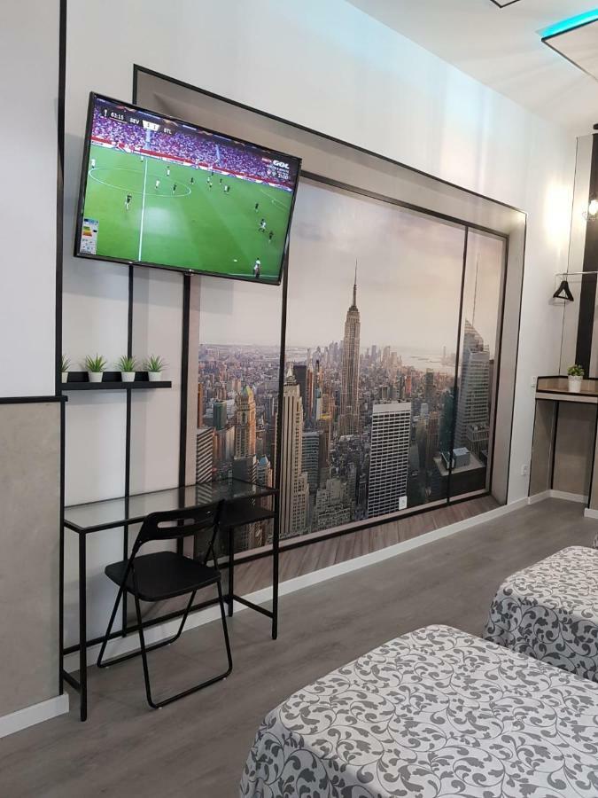 Estudio Calle Mayor Lägenhet Madrid Exteriör bild