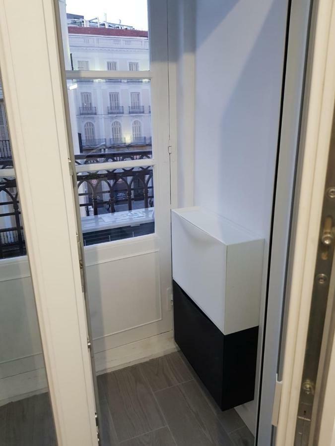 Estudio Calle Mayor Lägenhet Madrid Exteriör bild